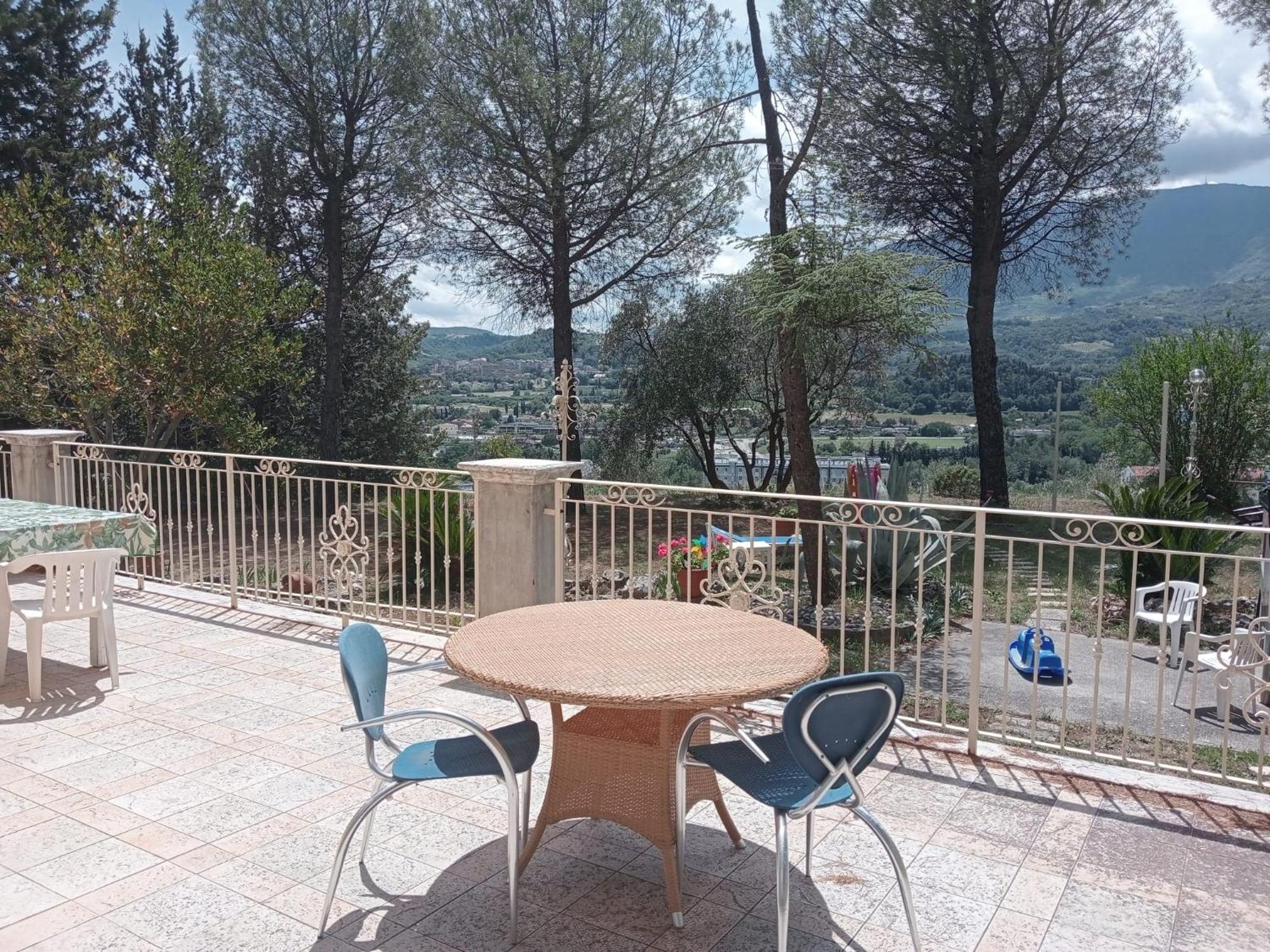 Parco Dei Gelsomini Panzió Ascoli Piceno megye Kültér fotó