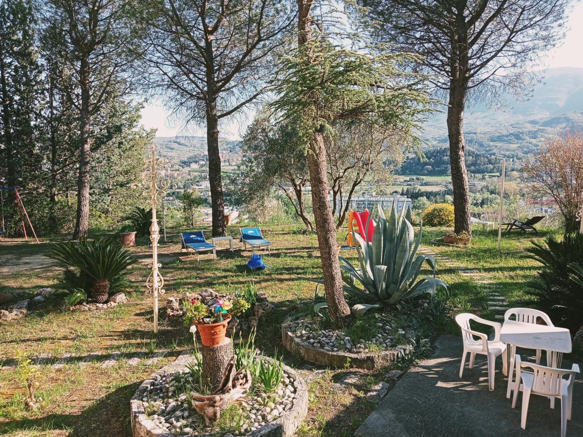 Parco Dei Gelsomini Panzió Ascoli Piceno megye Kültér fotó